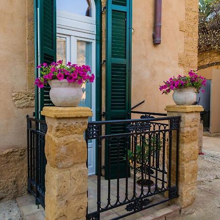 A casa di Mammì nella Valle dei templi Agrigento Esterno foto