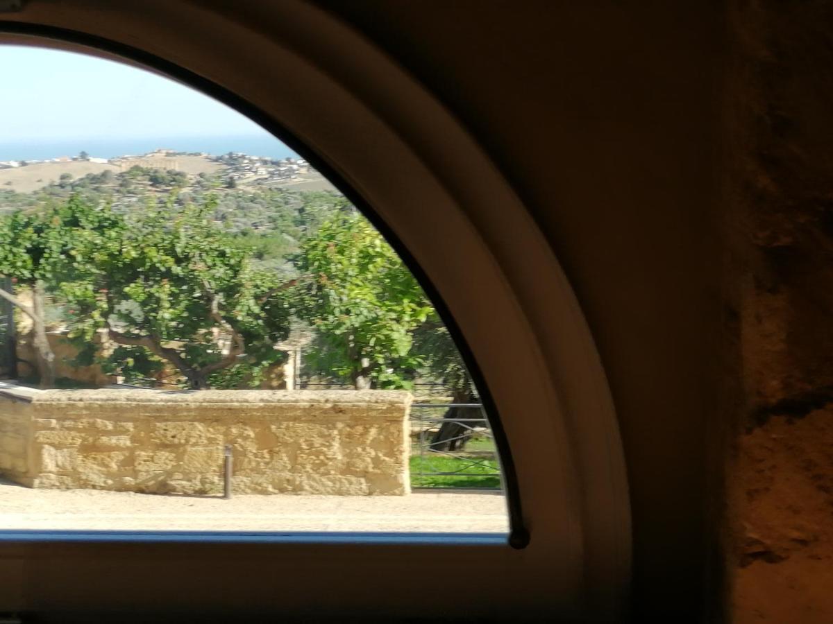 A casa di Mammì nella Valle dei templi Agrigento Esterno foto